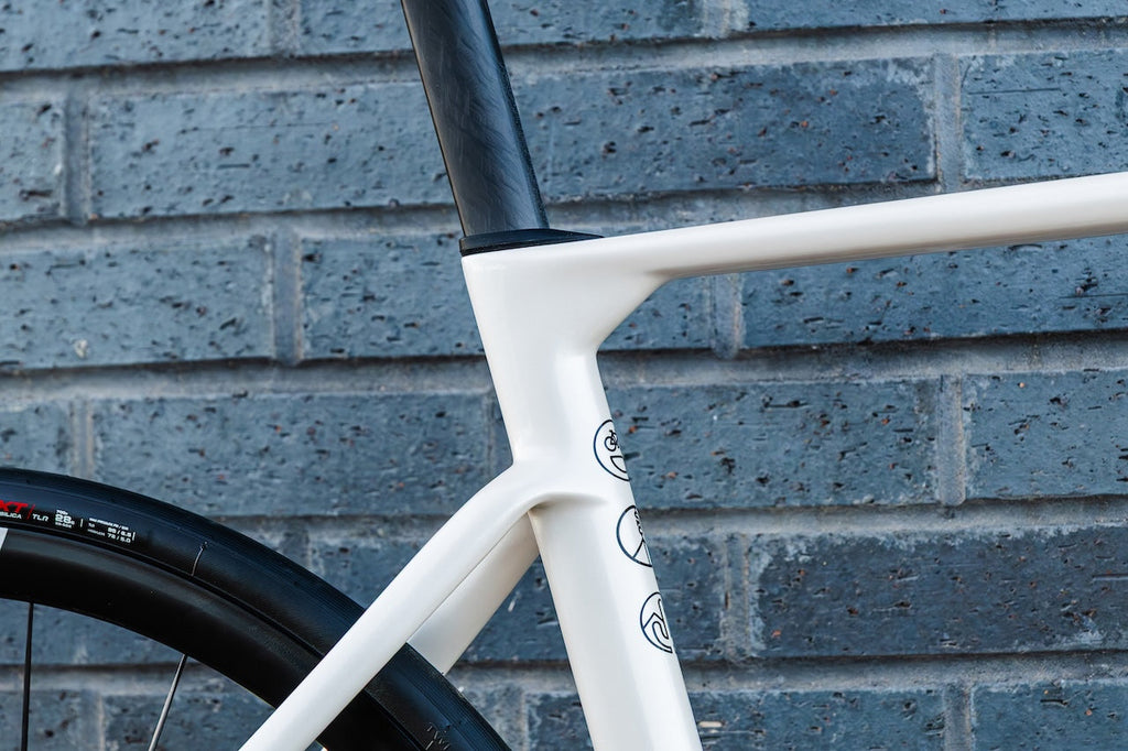 Carbon Road – Panda Pearl - SRAM Rival AXS 2x