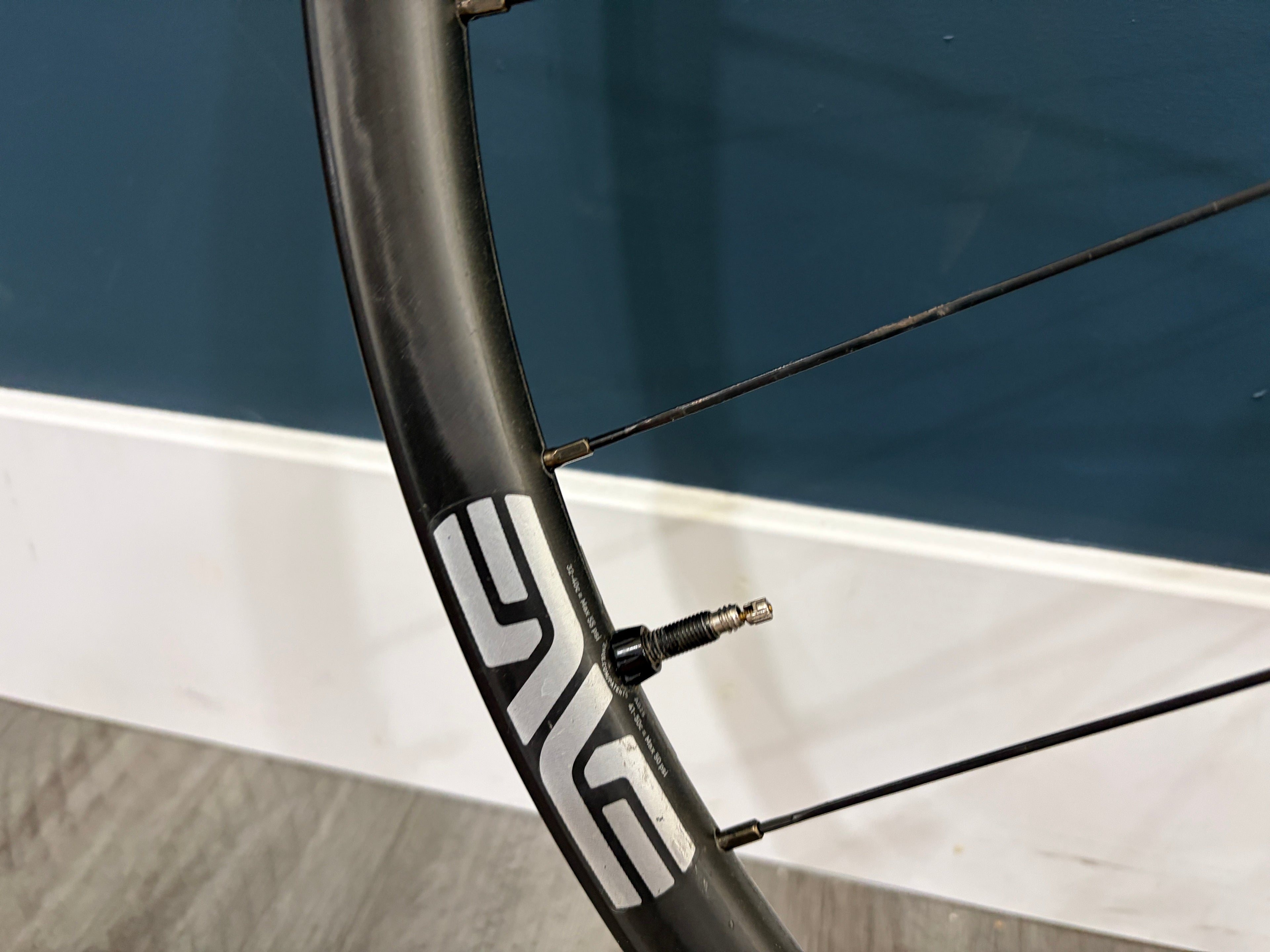 #SBCTEAM – ENVE AG25 Carbon Gravel Wheelset | 700c / XDR / Tubeless-Ready (Used – Good Condition)