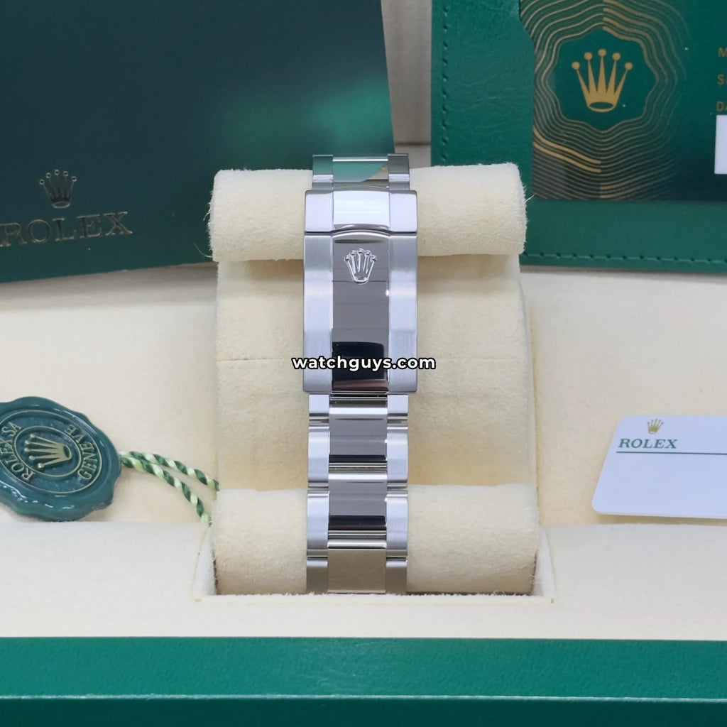 Rolex Datejust 126334 Green Dial Oyster
