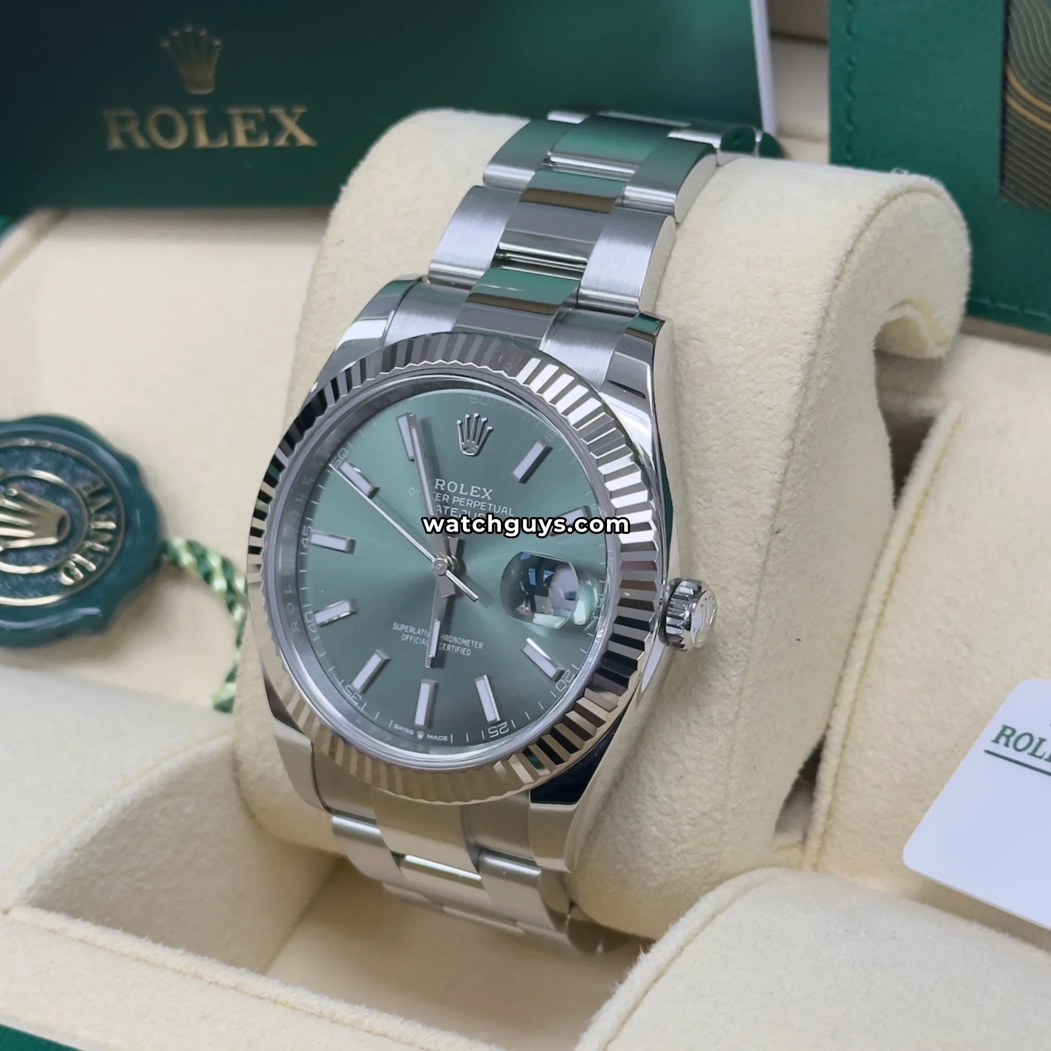 Rolex Datejust 126334 Green Dial Oyster