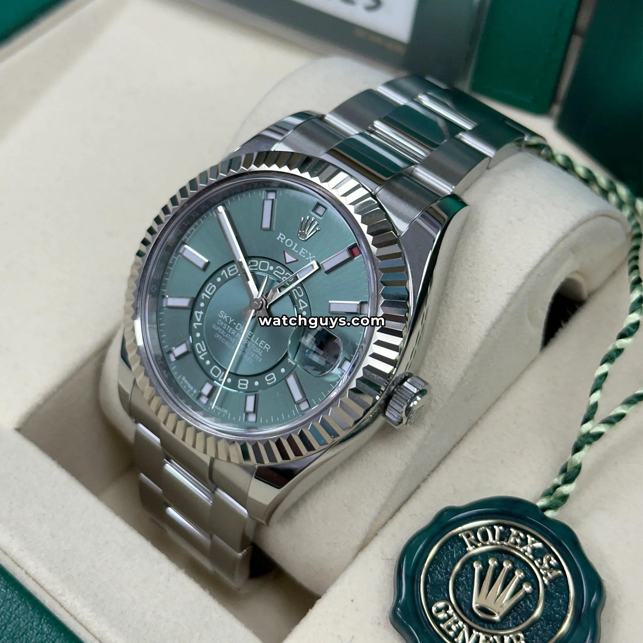 Rolex Sky-Dweller 336934 Green Index Oyster