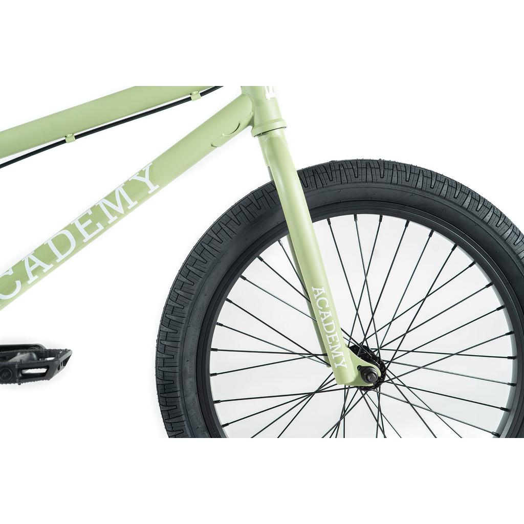 Academy Aspire 20 Inch Bike