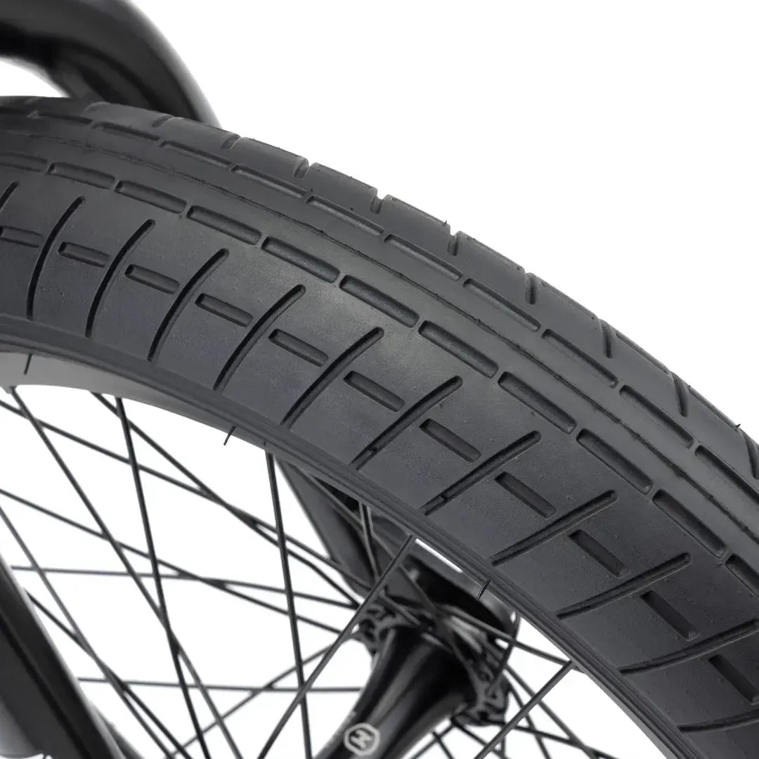 Kink Carve 16 Inch Bike (2026)