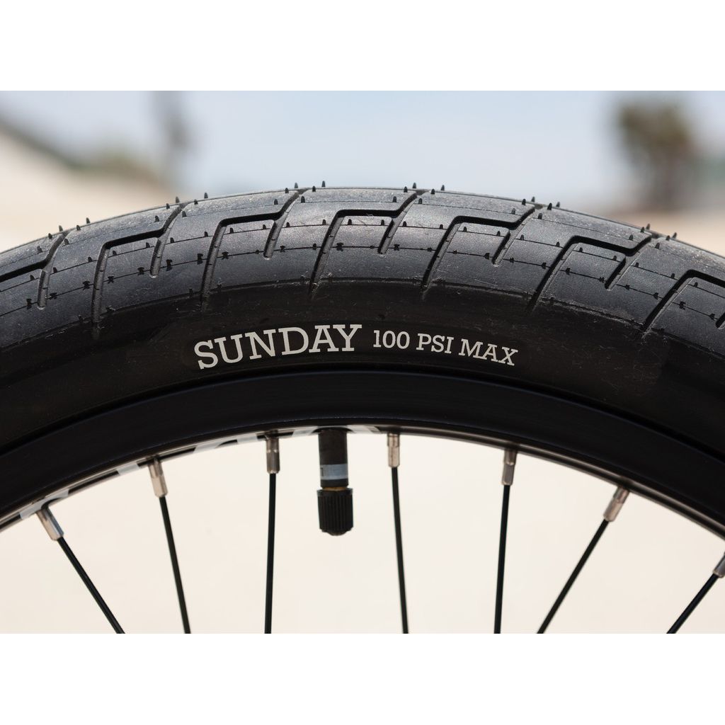 Sunday Street Sweeper 20 Inch Bike